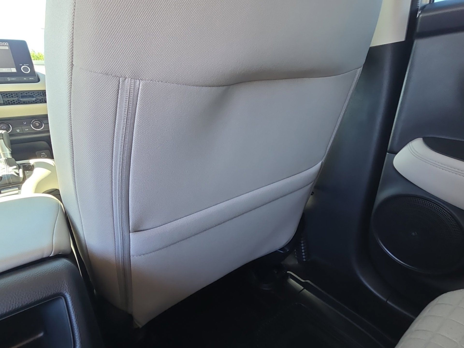 Used 2025 Honda HR-V LX image 34