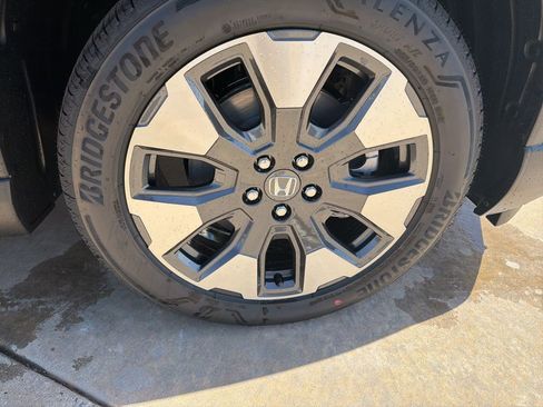 New 2026 Honda Pilot Elite image 12