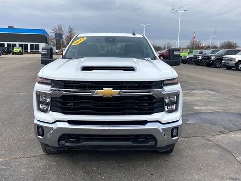 Certified 2025 Chevrolet Silverado 2500 LT w/ Convenience Package image 2