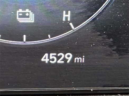 Certified 2024 Hyundai Tucson Limited image 34