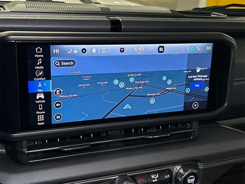 Used 2024 Jeep Wrangler High Altitude image 23