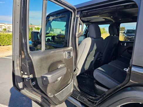 Used 2025 Jeep Wrangler Unlimited Sport S 4xe AWD/4WD image 18