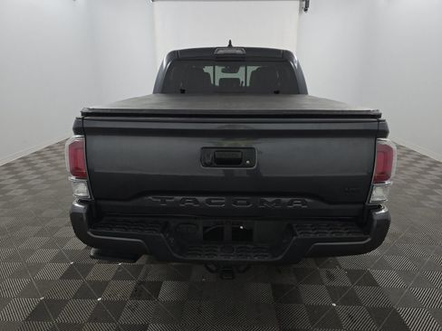 Used 2023 Toyota Tacoma TRD Off-Road image 5