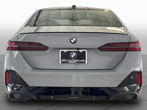 New 2027 BMW 530i w/ Executive Package RWD image 4