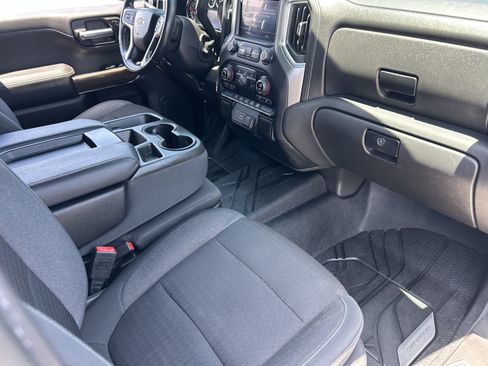 Certified 2021 Chevrolet Silverado 1500 LT AWD/4WD image 12