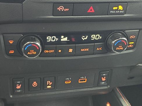 Used 2023 Nissan Frontier PRO-4X w/ Pro-4X Premium Package image 23