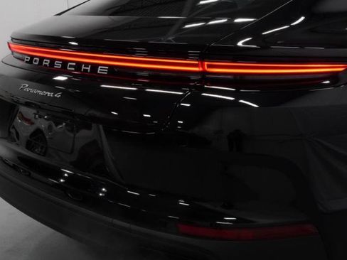 Used 2024 Porsche Panamera 4 image 57