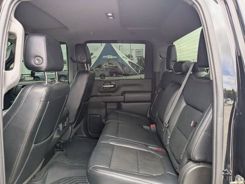 Used 2021 Chevrolet Silverado 2500 LT w/ Convenience Package image 13