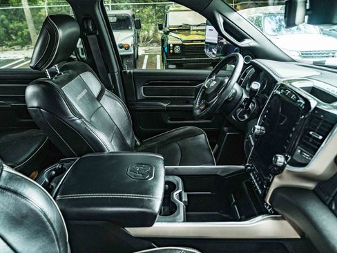 Used 2019 RAM 3500 Laramie AWD/4WD image 23
