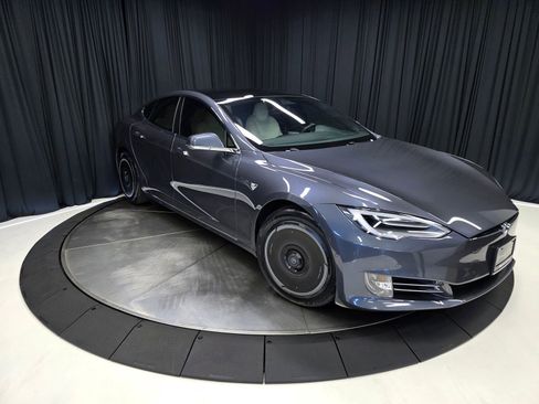 Used 2021 Tesla Model S Performance image 75