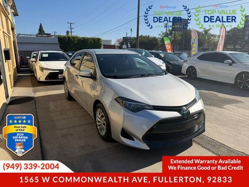 Used 2019 Toyota Corolla LE image 11