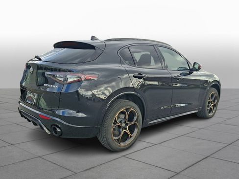 New 2025 Alfa Romeo Stelvio Sprint image 4