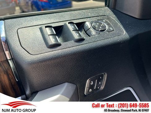 Used 2019 Ford F150 Lariat w/ Equipment Group 502A Luxury AWD/4WD image 16
