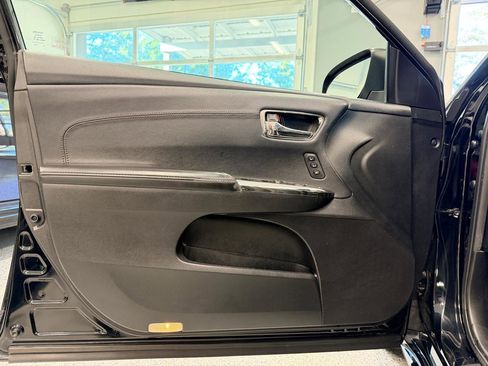 Used 2016 Toyota Avalon XLE Premium image 16