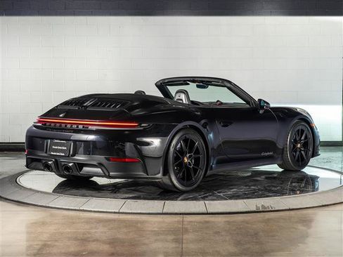 Certified 2025 Porsche 911 Carrera 4 GTS AWD/4WD image 7