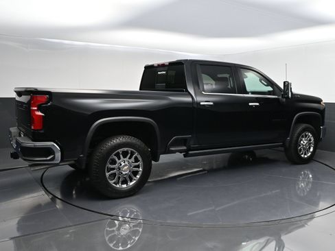 New 2026 Chevrolet Silverado 2500 LTZ w/ LTZ Convenience Package AWD/4WD image 7