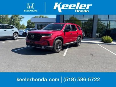Certified 2025 Honda Pilot TrailSport