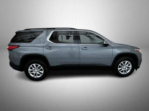 Used 2019 Chevrolet Traverse LT FWD image 4