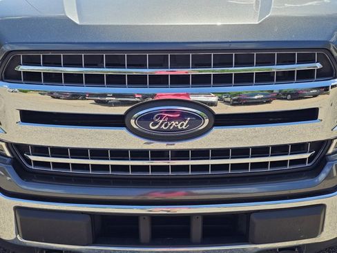 Used 2020 Ford F150 XLT w/ Equipment Group 302A Luxury AWD/4WD image 6