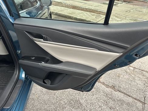 Used 2026 Toyota Camry XLE image 19