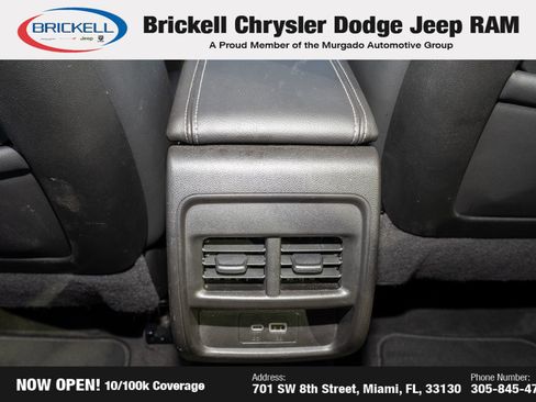 Used 2025 Cadillac XT4 Premium Luxury image 19