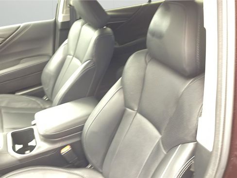 Used 2023 Subaru Outback Limited AWD/4WD image 10