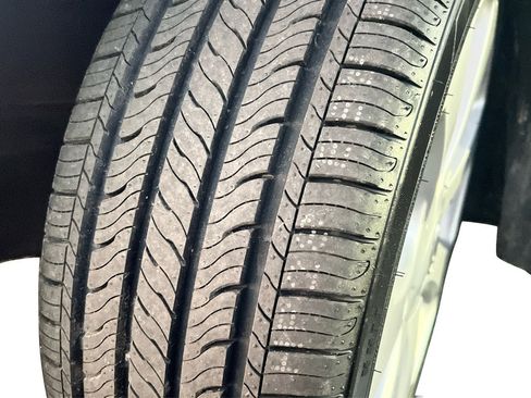 Used 2012 Hyundai Elantra Limited w/ Technology Pkg 5 image 13