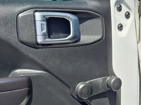 Used 2018 Jeep Wrangler Unlimited Sport AWD/4WD image 23