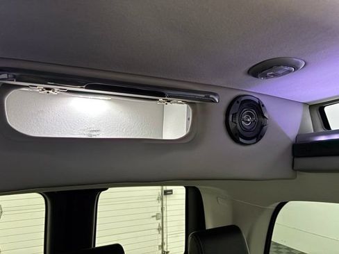 Used 2019 Mercedes-Benz Metris Passenger image 46