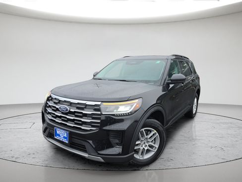 New 2026 Ford Explorer Active AWD/4WD image 1