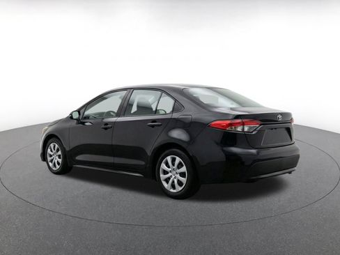 Used 2025 Toyota Corolla LE FWD image 7