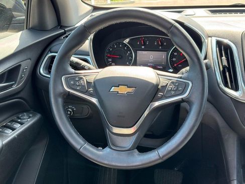Used 2023 Chevrolet Equinox LT FWD image 15