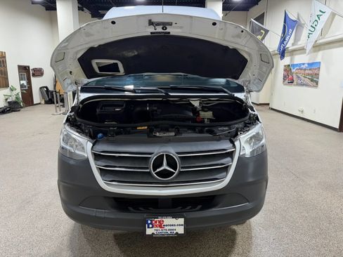 Used 2019 Mercedes-Benz Sprinter 2500 image 49