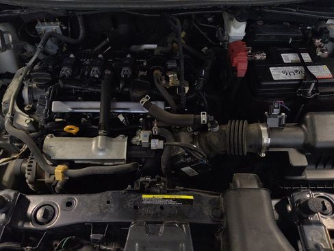 Used 2021 Nissan Versa S image 30