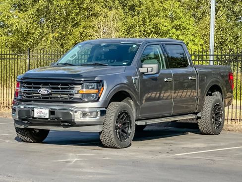 Used 2025 Ford F150 XLT w/ Equipment Group 301A Standard AWD/4WD image 7