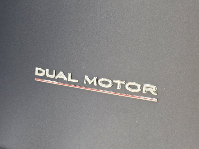 Used 2024 Tesla Model Y Performance AWD/4WD image 6