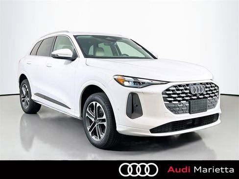 New 2025 Audi Q5 Premium image 1