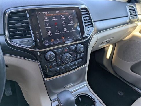 Used 2019 Jeep Grand Cherokee Limited image 11