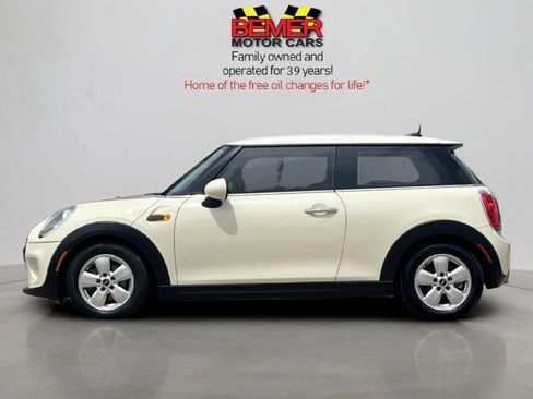 Used 2017 MINI Cooper 2-Door Hardtop FWD image 2