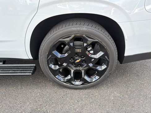 New 2026 Chevrolet Tahoe High Country AWD/4WD image 25
