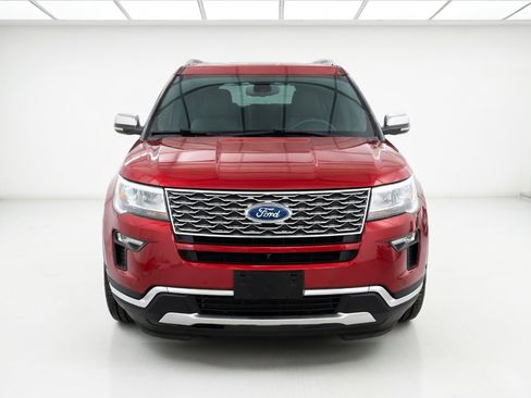 Used 2018 Ford Explorer Platinum AWD/4WD image 2