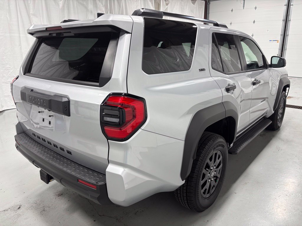 Used 2026 Toyota 4Runner SR5 AWD/4WD image 7