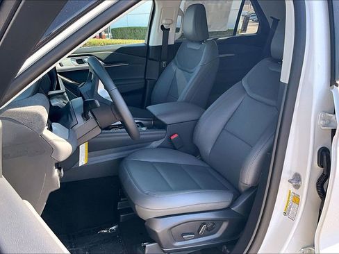 New 2026 Ford Explorer Active w/ Active Comfort Package image 9