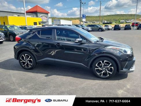 Used 2019 Toyota C-HR XLE FWD image 5