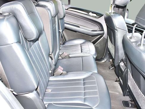 Used 2019 Mercedes-Benz GLS 450 4MATIC image 37