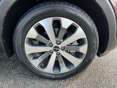 Used 2022 Kia Telluride EX w/ EX Premium Package image 37