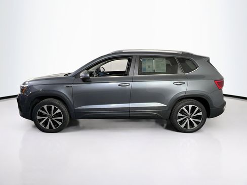 Used 2023 Volkswagen Taos SE image 8