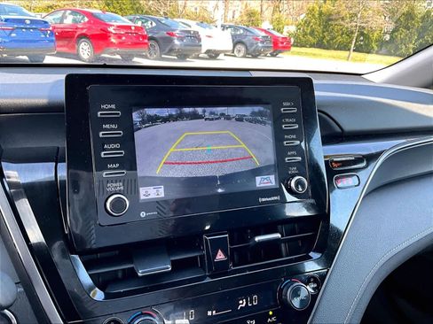 Used 2024 Toyota Camry SE w/ Cold Weather Package AWD/4WD image 19