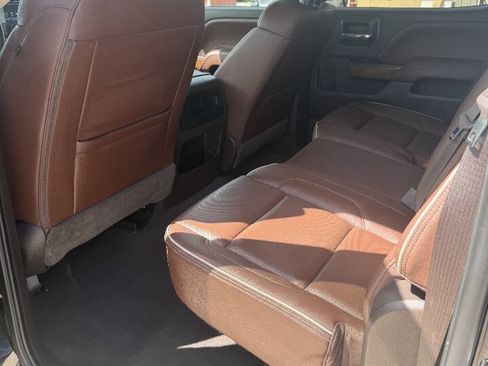 Used 2018 Chevrolet Silverado 1500 High Country AWD/4WD image 19