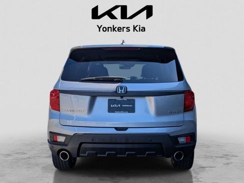 Used 2023 Honda Passport EX-L image 7